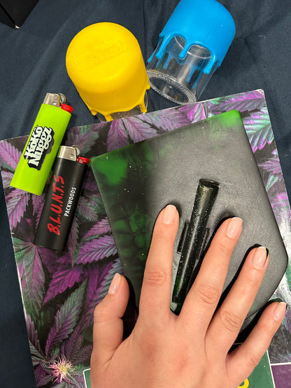 IROLL: THE ULTIMATE ROLLING TRAY FOR PERFECT CIGARETTES.