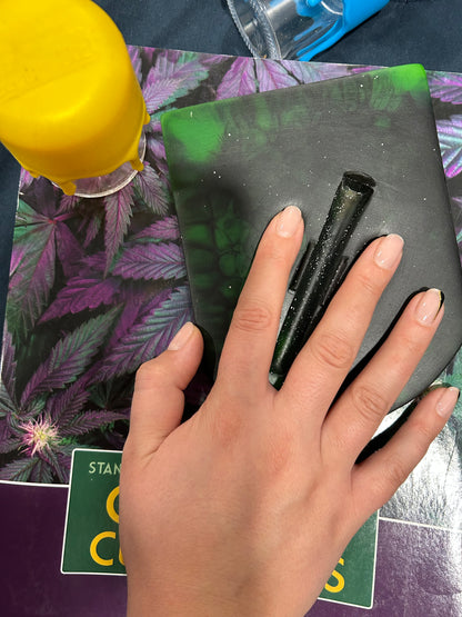 IROLL: THE ULTIMATE ROLLING TRAY FOR PERFECT CIGARETTES.